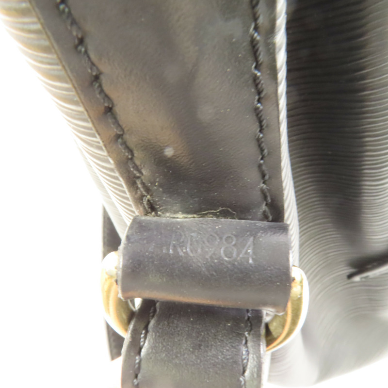 LOUIS VUITTON Epi Petit Noe金扣肩背袋-9