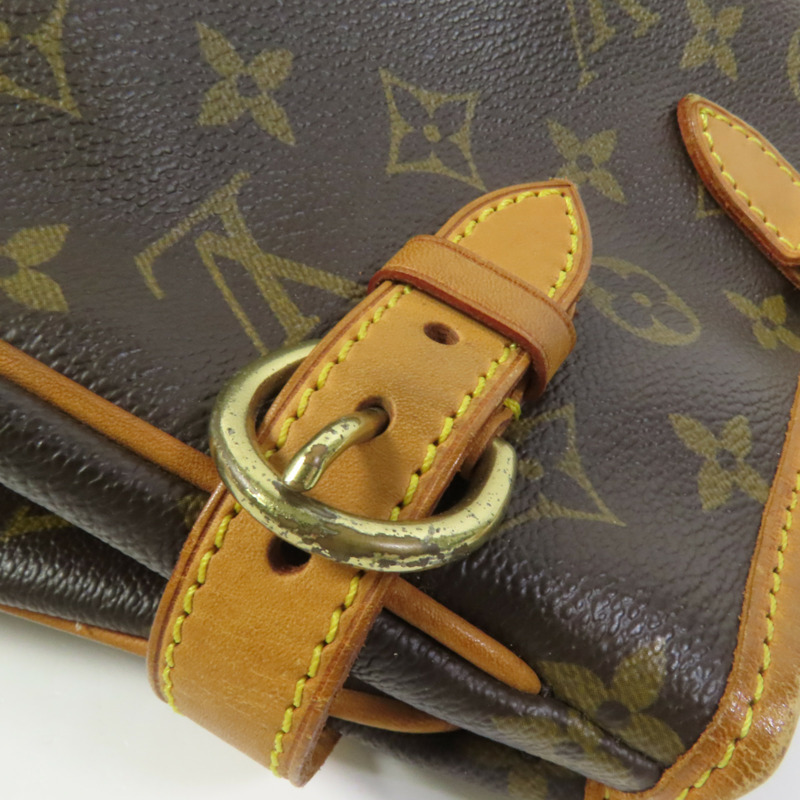 LOUIS VUITTON Monogram Batignolles Horizontal金扣肩背袋-14