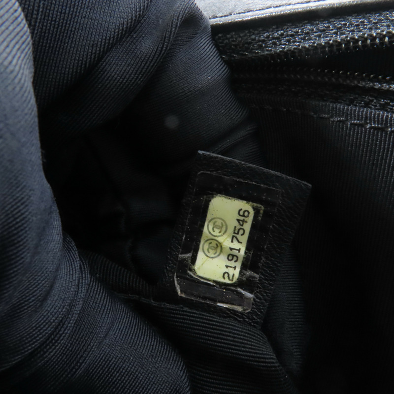 CHANEL 牛皮皮革Boy 28金扣鏈帶肩背袋-10