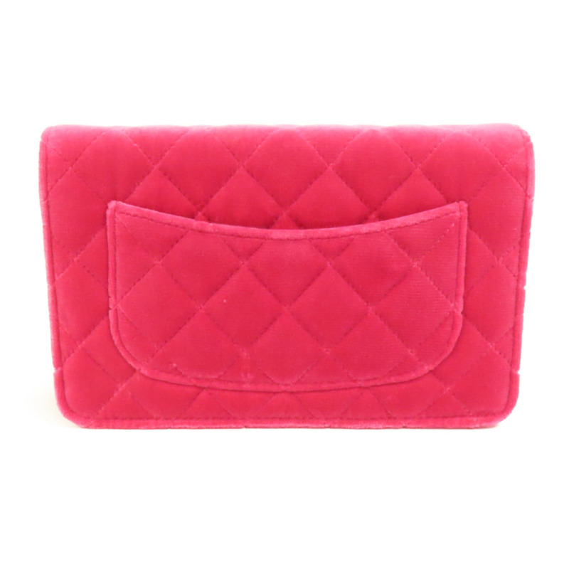 CHANEL 天鵝絨WOC Wallet On Chain金扣鏈帶肩背袋-1