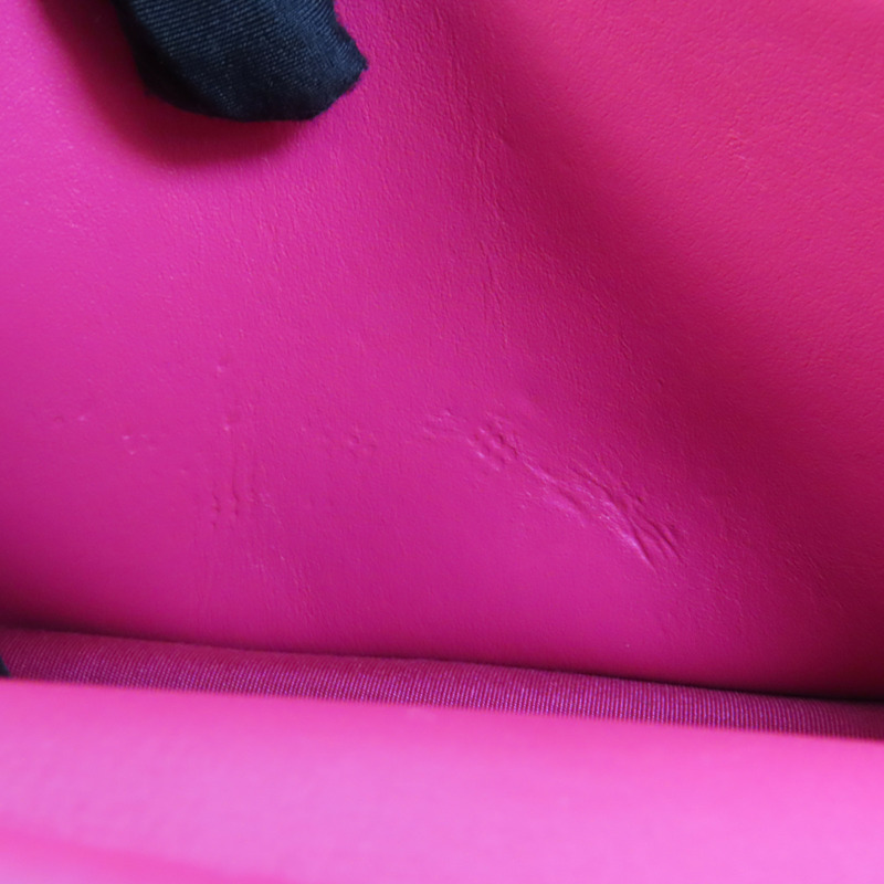 CHANEL 天鵝絨WOC Wallet On Chain金扣鏈帶肩背袋-19