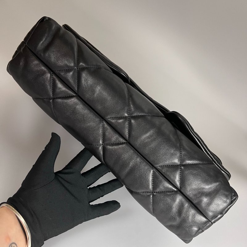 CHANEL HOBO嬉皮包 小牛皮黑 AS5727/晶片款-4