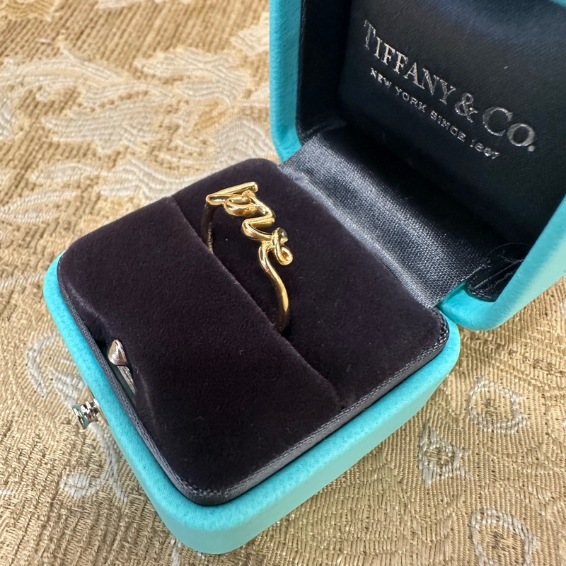 Tiffany 750黃K金Palomas Graffiti小號Love戒指68178061-2
