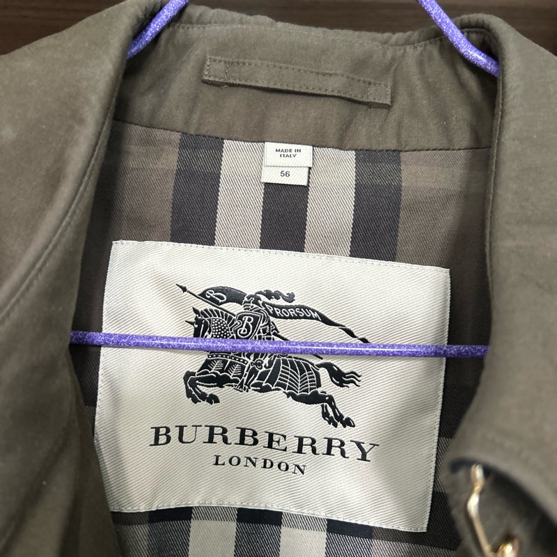Burberry trench coat-2