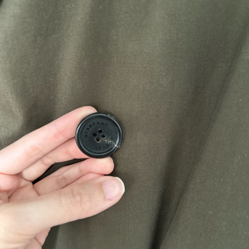 Burberry trench coat-4