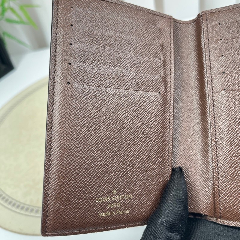 LV路易威登 棋盤格對折錢包 內裡卡位多 可放現金 有隔層 小巧便攜-13