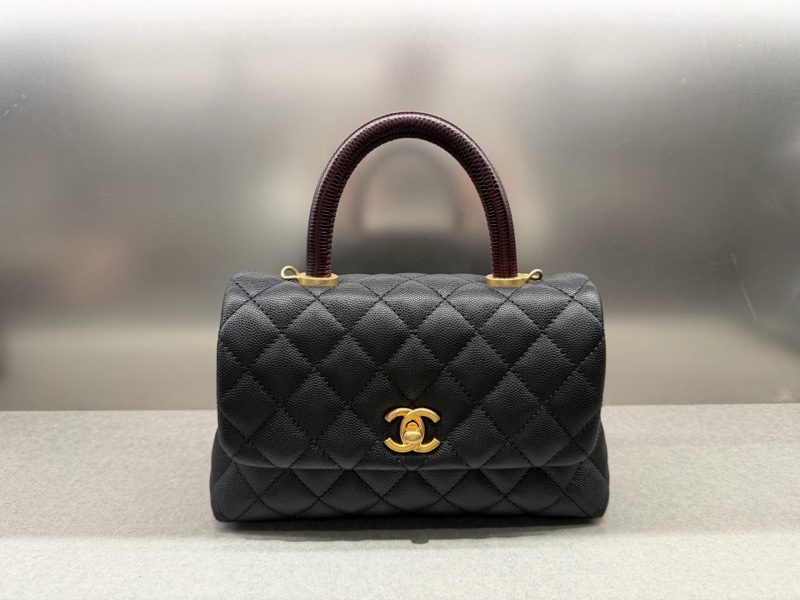 Chanel香奈兒Coco handle 憨豆 黑金紅蜥蜴手柄小號手提單肩斜挎包-0
