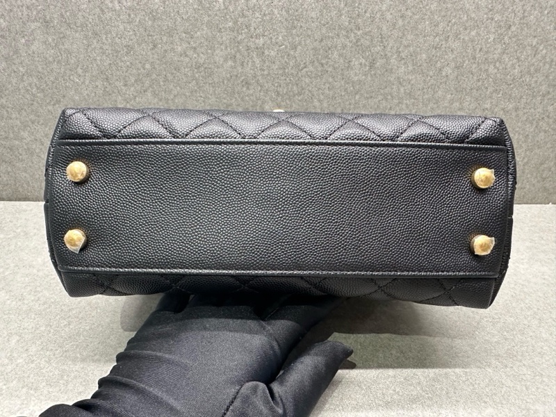 Chanel香奈兒Coco handle 憨豆 黑金紅蜥蜴手柄小號手提單肩斜挎包-4