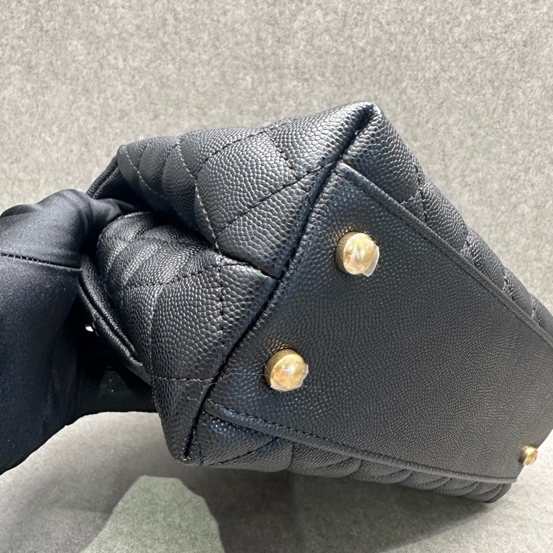 Chanel香奈兒Coco handle 憨豆 黑金紅蜥蜴手柄小號手提單肩斜挎包-6