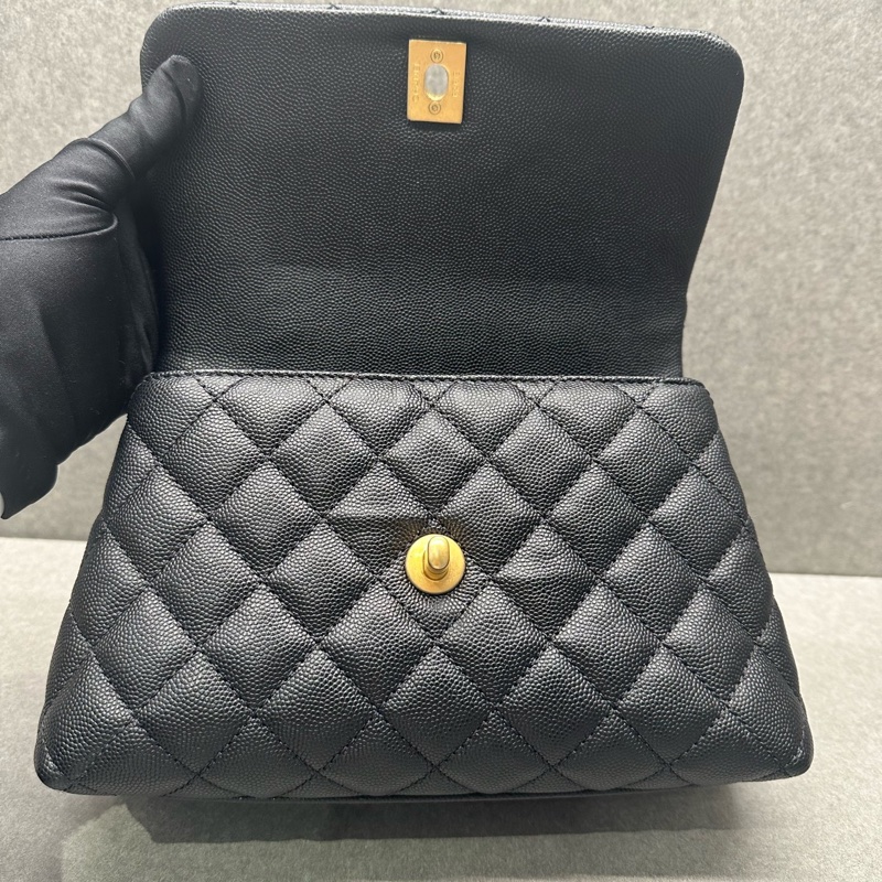 Chanel香奈兒Coco handle 憨豆 黑金紅蜥蜴手柄小號手提單肩斜挎包-8