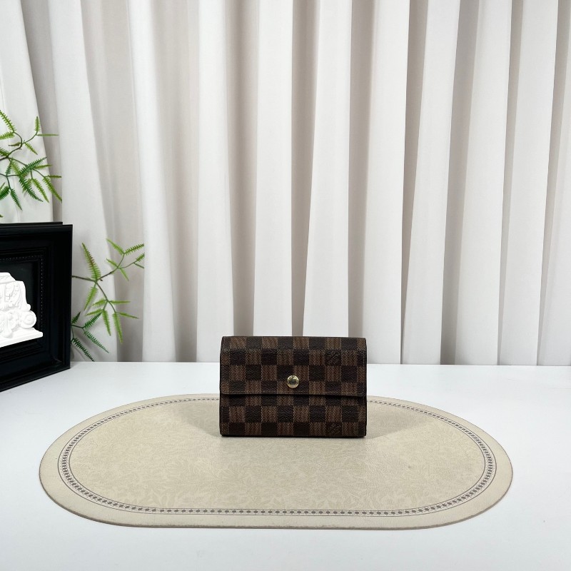 LV路易威登 棕色棋盤格對折錢包 內部卡位清晰 可放多張卡片 後面大隔層可放現金-5