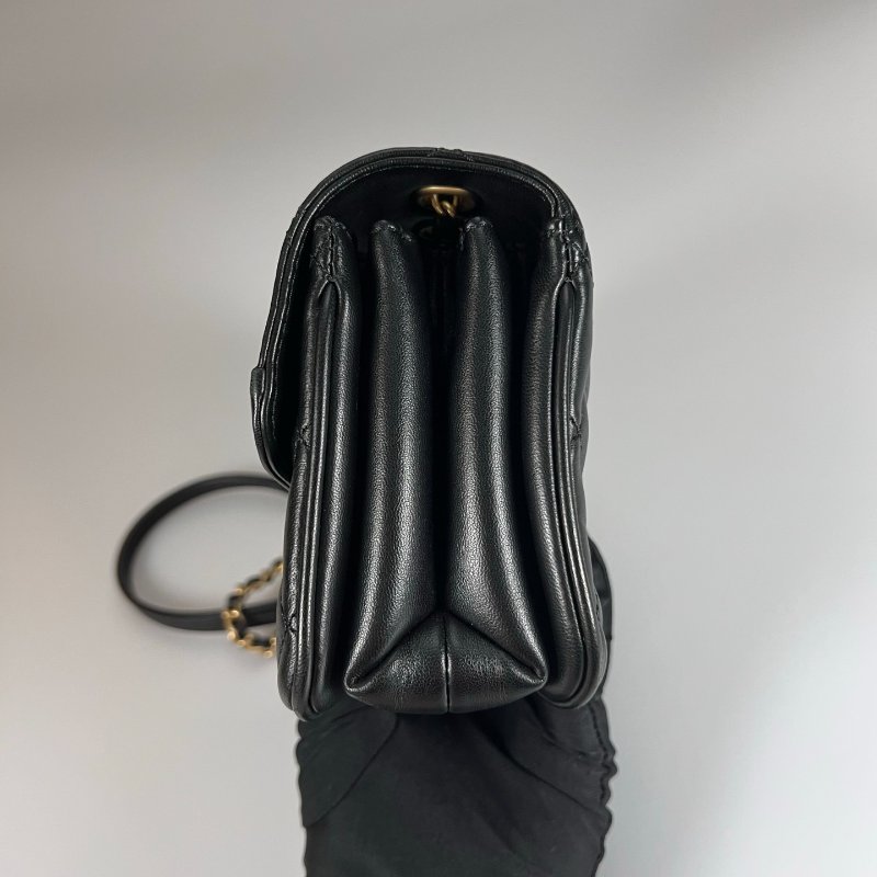 CHANEL 季節款金鍊包羊皮黑 保卡款24開-3