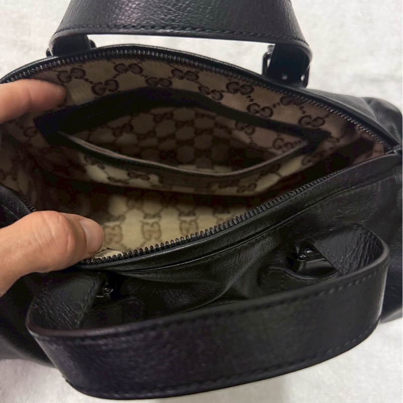 Gucci黑色皺紋皮革小號旅行袋（型號：725701）-10