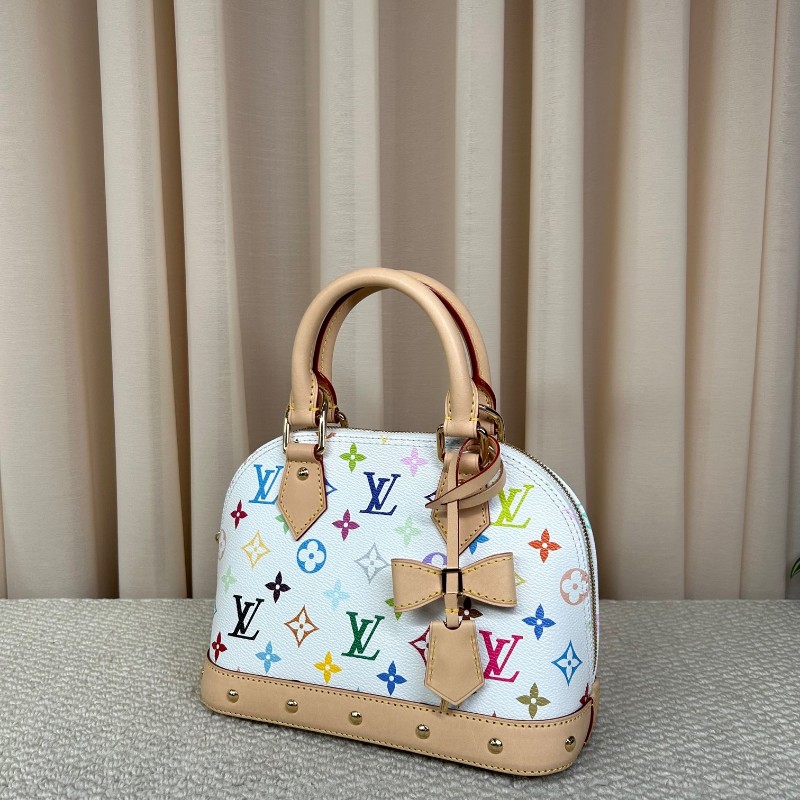 LV路易威登Alma BB白三彩貝殼包 芯片款 白三彩配色 超級亮眼 有肩帶 可單肩可手提 包型立體飽滿 容量實用 日常通勤百搭 不容易撞款-3