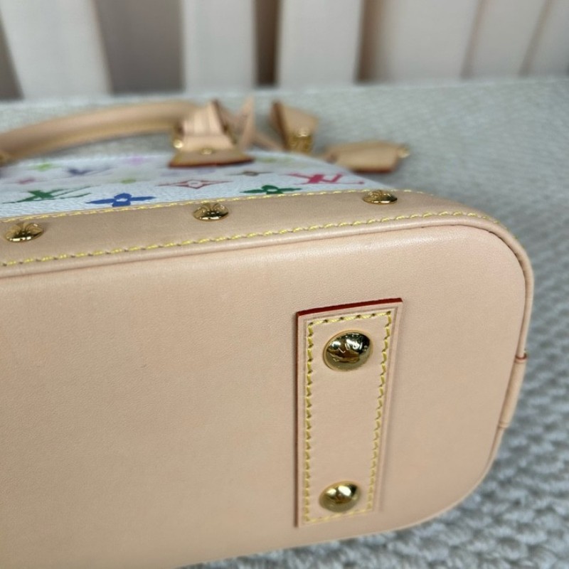 LV路易威登Alma BB白三彩貝殼包 芯片款 白三彩配色 超級亮眼 有肩帶 可單肩可手提 包型立體飽滿 容量實用 日常通勤百搭 不容易撞款-8