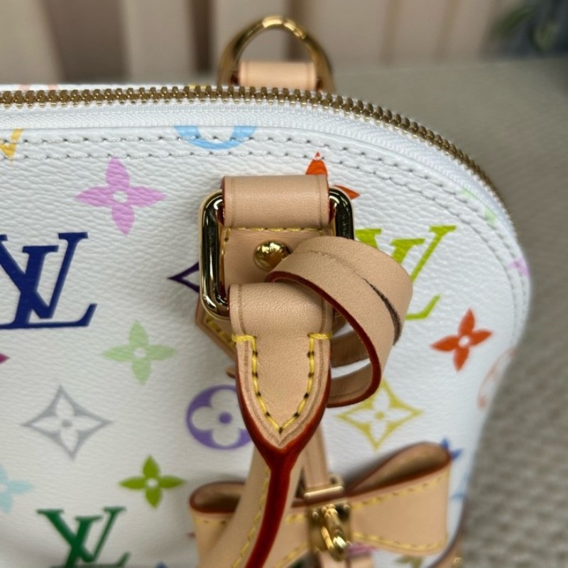 LV路易威登Alma BB白三彩貝殼包 芯片款 白三彩配色 超級亮眼 有肩帶 可單肩可手提 包型立體飽滿 容量實用 日常通勤百搭 不容易撞款-23