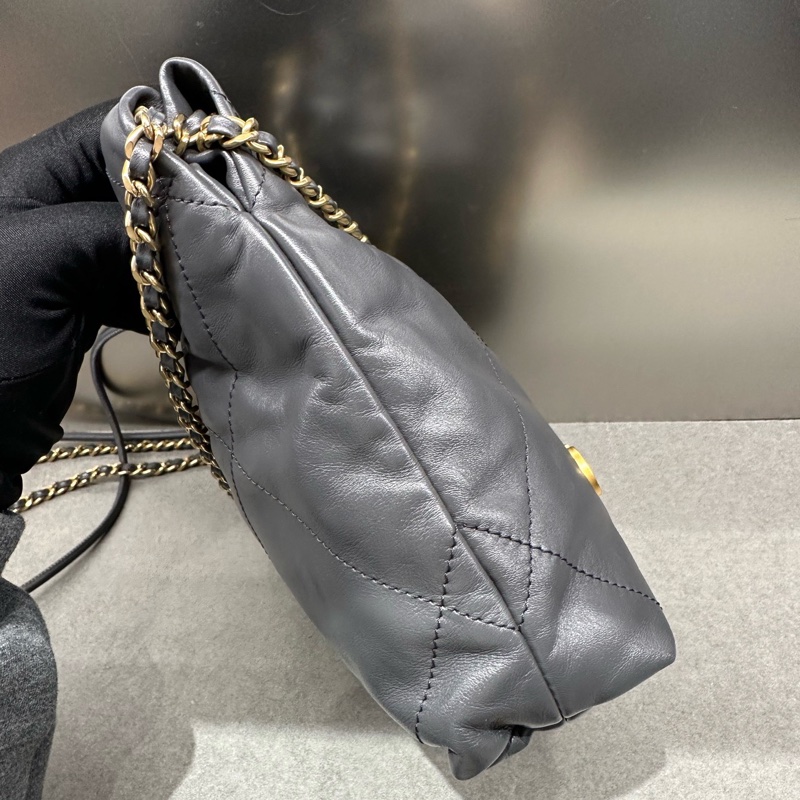 Chanel香奈兒 22 BAG mini牛皮 深灰色 金扣 單肩斜挎包 （23B）-2