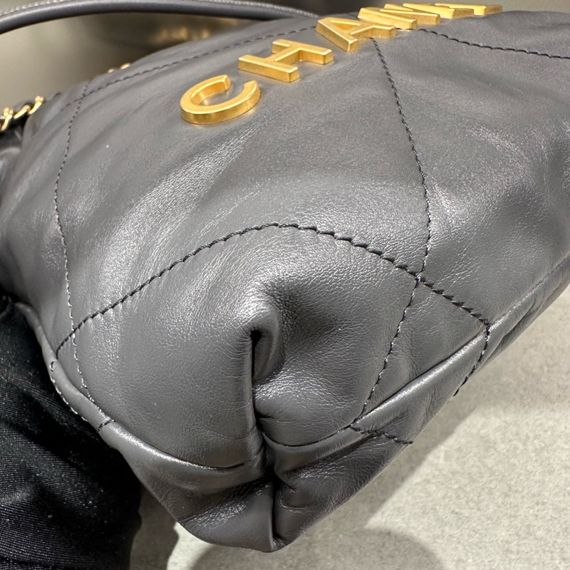 Chanel香奈兒 22 BAG mini牛皮 深灰色 金扣 單肩斜挎包 （23B）-16