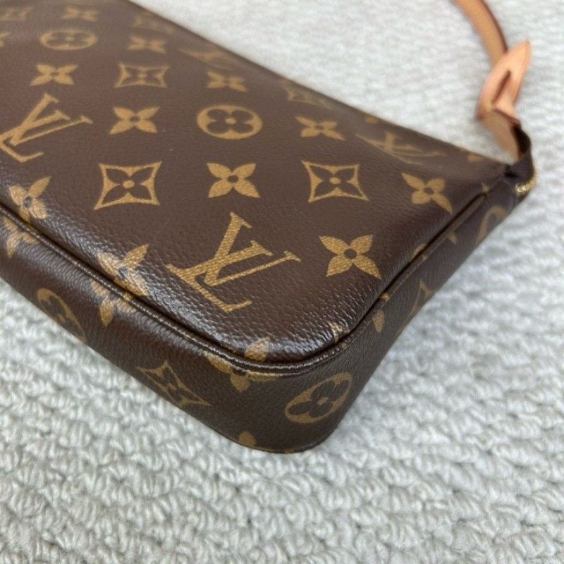 wwh bj LV路易威登老花大麻將包腋下包 經典時尚 老花圖案永不過時 肩背手提皆可 輕鬆搭配各種風格-10