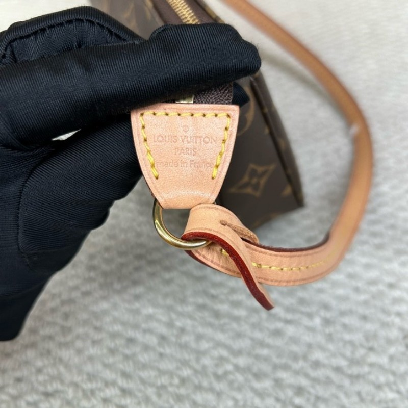 wwh bj LV路易威登老花大麻將包腋下包 經典時尚 老花圖案永不過時 肩背手提皆可 輕鬆搭配各種風格-18