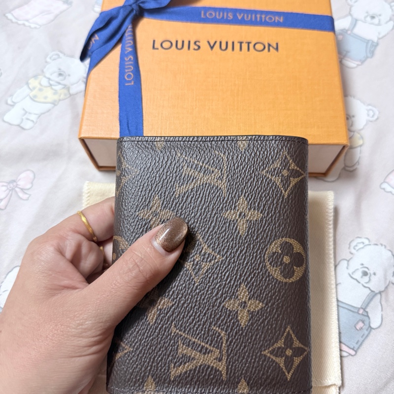 LV經典老花短夾-8