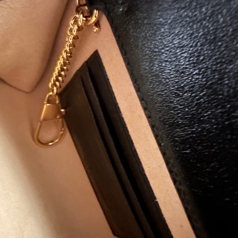 I 近全新Gucci Rajah Leather Shoulder Bag Mini Black-8