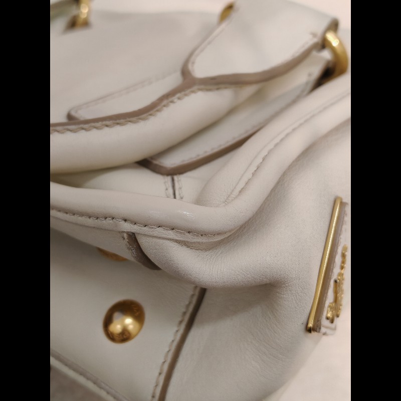 Prada 白色郵差袋-8