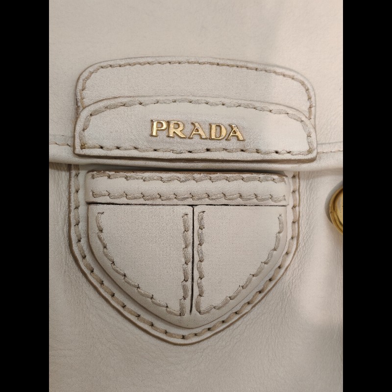 Prada 白色郵差袋-11