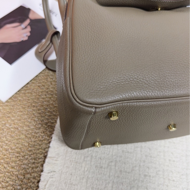 Hermes愛馬仕 lindy30 金釦 大象灰 TC皮 經典Lindy系列，容量適中，日常通勤都很實用-7