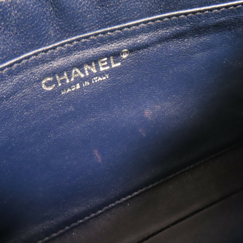 CHANEL 牛皮皮革Chain Shoulder銀扣鏈帶肩背袋-18