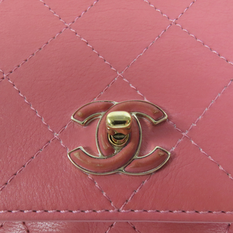 CHANEL 牛皮皮革Chain Shoulder金扣肩背袋-6