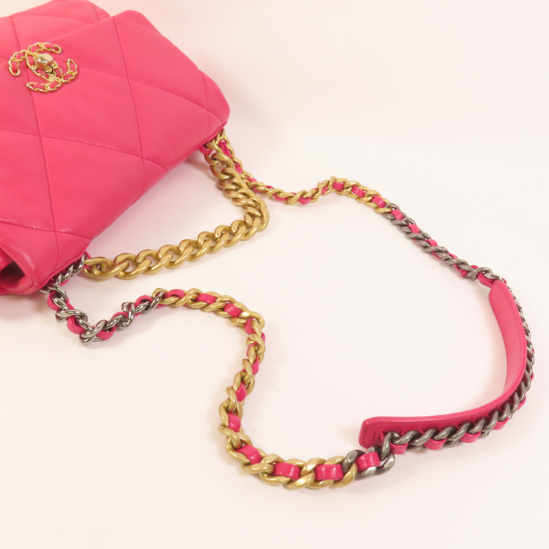 CHANEL 羊皮皮革C19 Medium金扣鏈帶肩背袋-5