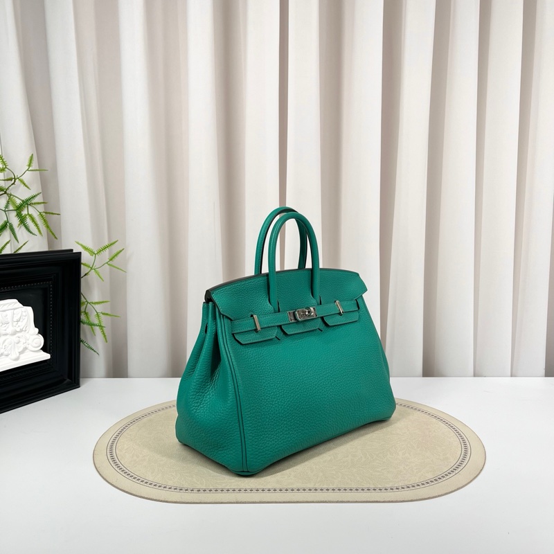 HERMES愛馬仕 Birkin25 togo皮手提包 維羅納綠 復古與精緻的結合 非常年輕又貴氣 尺寸:25*18*13cm 附件:鎖 鑰匙 塵袋-3