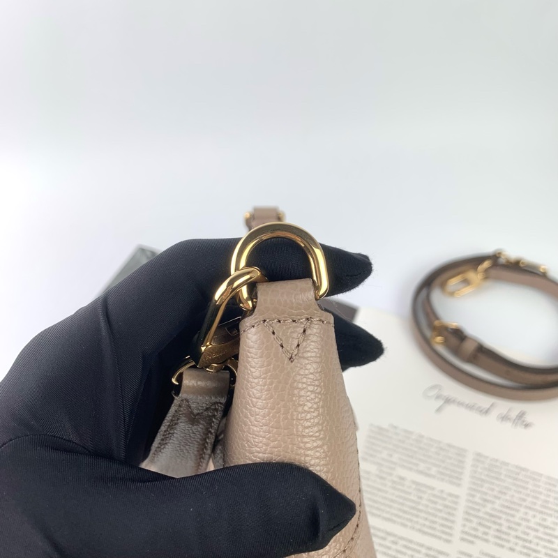 Louis Vuitton 大象灰牛角包M46112 晶片款/盒子/防塵袋-10