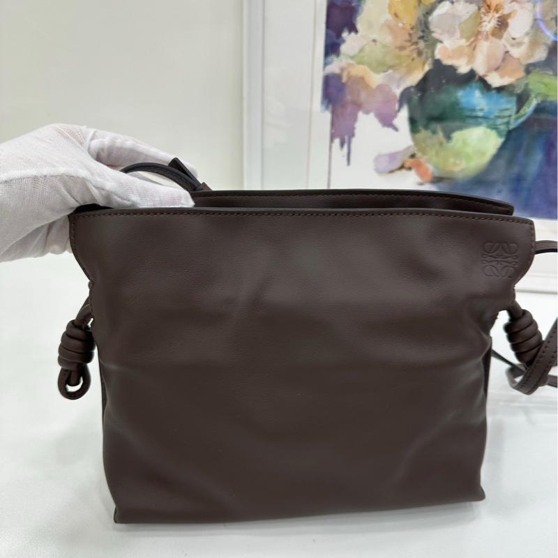 LOEWE 羅意威 Flamenco 福袋包 牛皮 經典抽繩設計-6