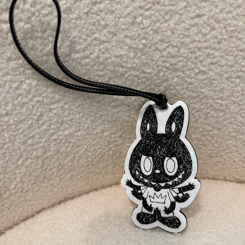 限定版 Moynat x Labubu  Charm-3