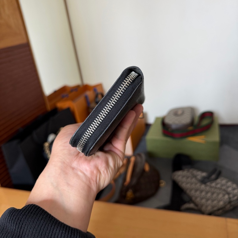 Lv經典黑棋盤格拉鍊長夾-4