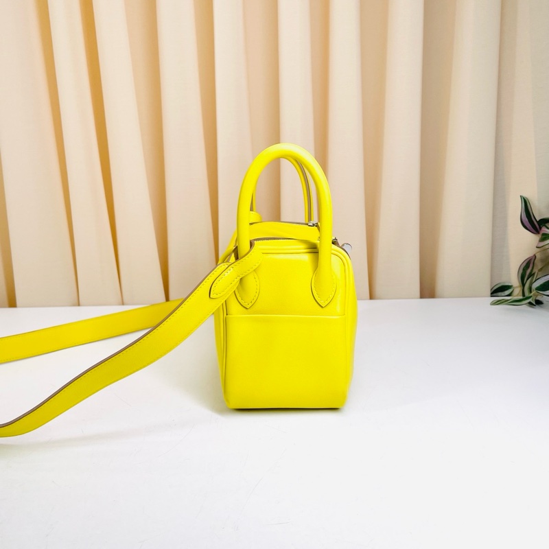 Hermes/愛馬仕 99新 mini lindy 檸檬黃銀扣-1