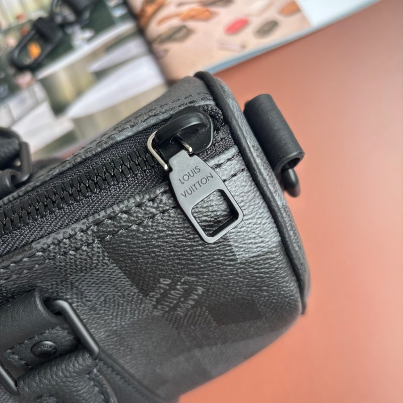 ::LOUIS VUITTON:: LV CO M14919 Keepall Bandoulière 25 DAMOFLAGE 黑色棋盤格手提斜背包-3