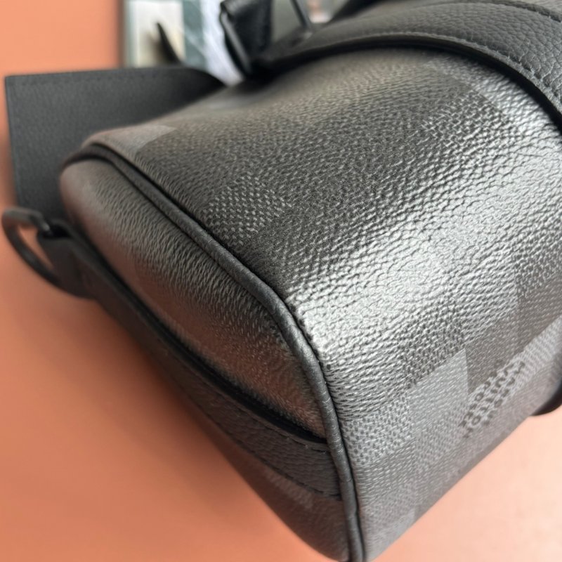 ::LOUIS VUITTON:: LV CO M14919 Keepall Bandoulière 25 DAMOFLAGE 黑色棋盤格手提斜背包-8