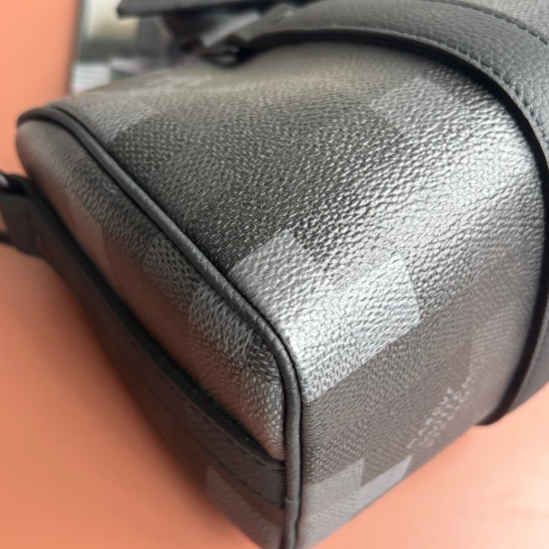 ::LOUIS VUITTON:: LV CO M14919 Keepall Bandoulière 25 DAMOFLAGE 黑色棋盤格手提斜背包-10