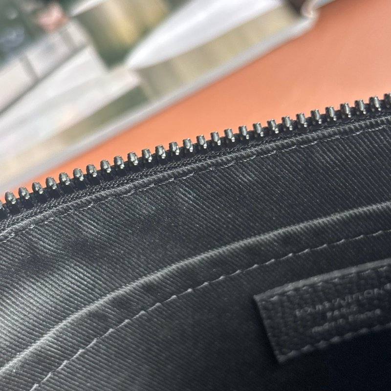 ::LOUIS VUITTON:: LV CO M14919 Keepall Bandoulière 25 DAMOFLAGE 黑色棋盤格手提斜背包-19