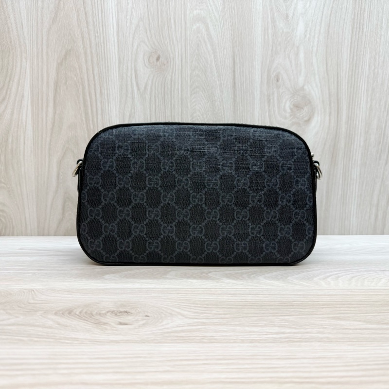 GUCCI送禮🎁GG Supreme帆布藍紅背帶相機包574886-2