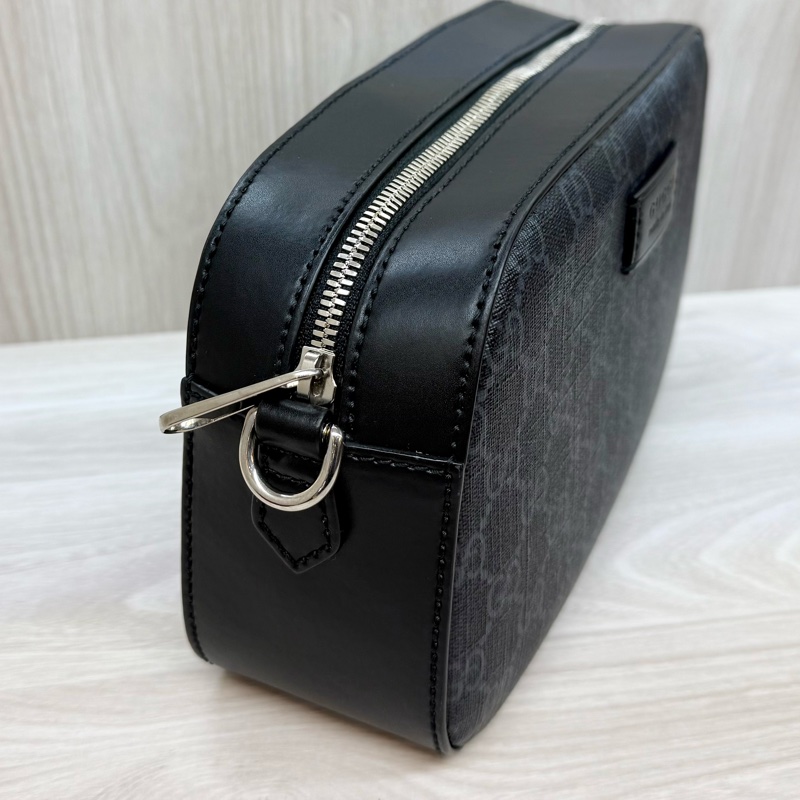 GUCCI送禮🎁GG Supreme帆布藍紅背帶相機包574886-14