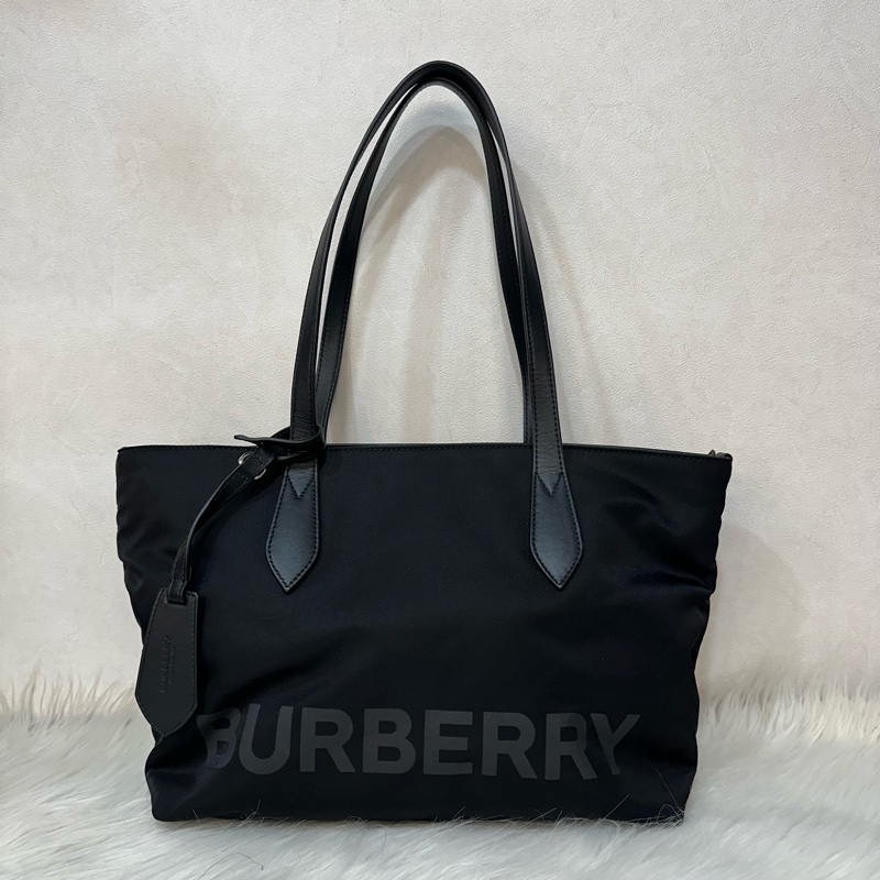 Burberry 80528571 黑尼龍肩背包 帆布包 托特包-0