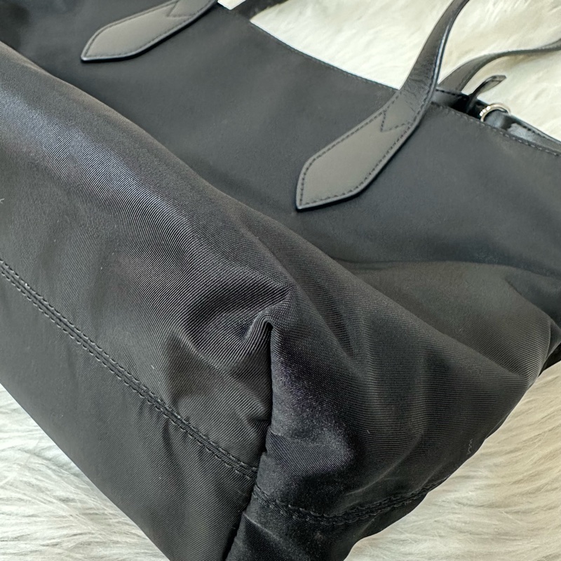 Burberry 80528571 黑尼龍肩背包 帆布包 托特包-7