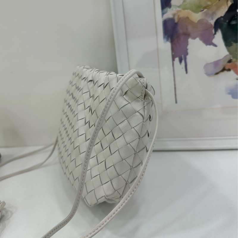 BV Bottega Veneta白色編織Bulb燈泡包 尺寸26x18-3