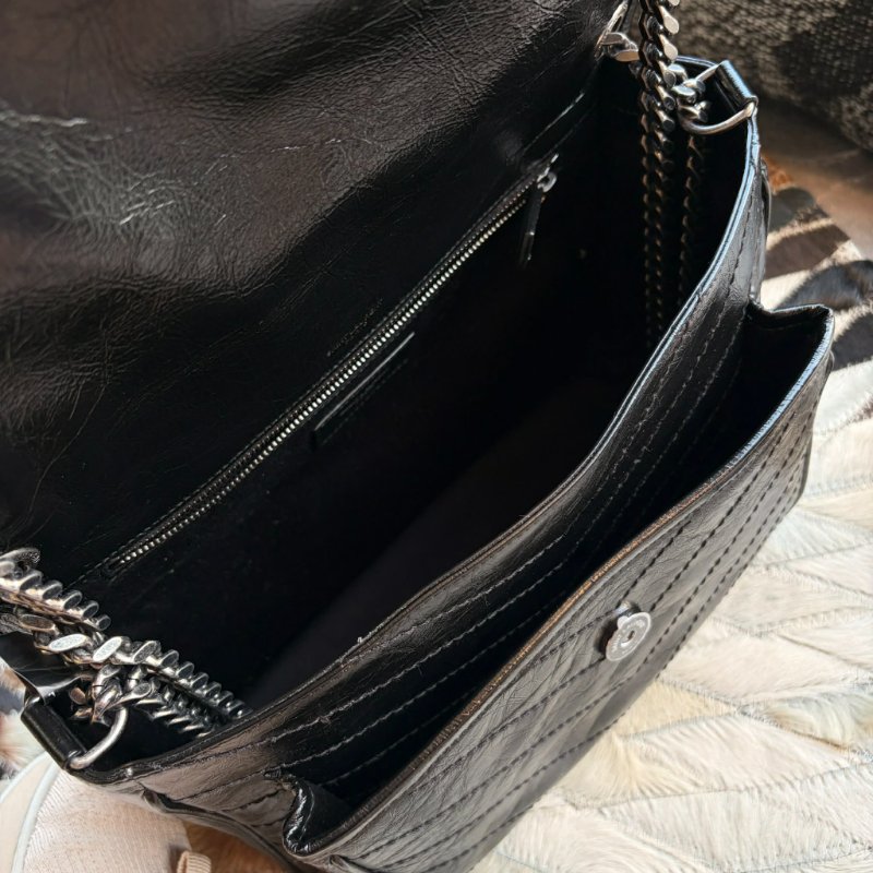 NIKI 皺褶皮革銀鍊肩背包/中/黑-5