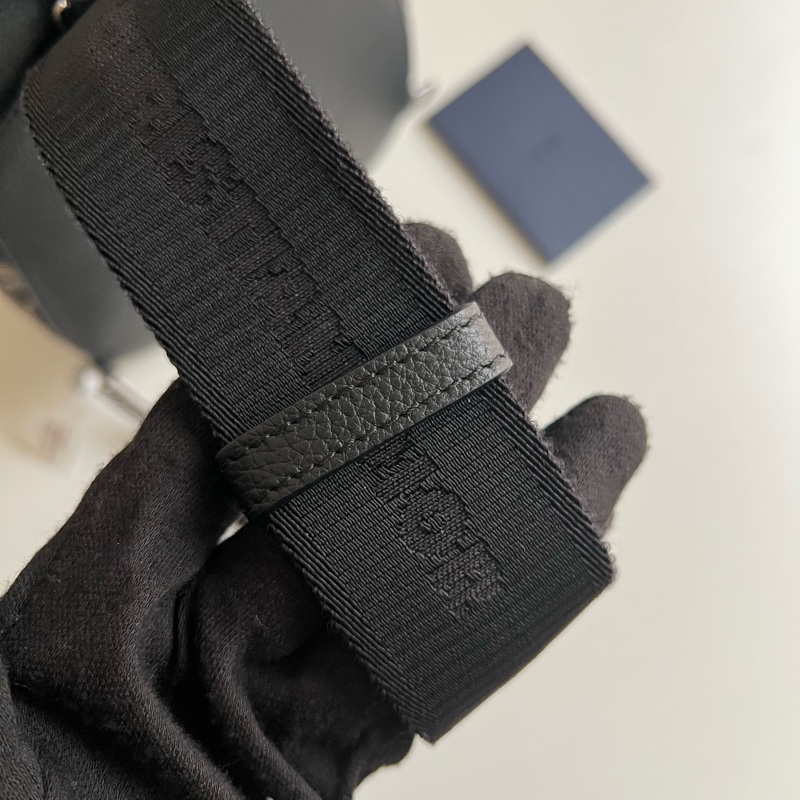 Dior 老花Gallop Sling Bag-24