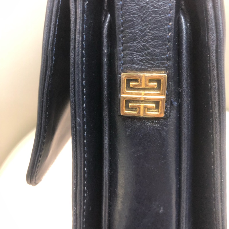 GIVENCHY 復古4G標誌圖案單肩包XA582-14